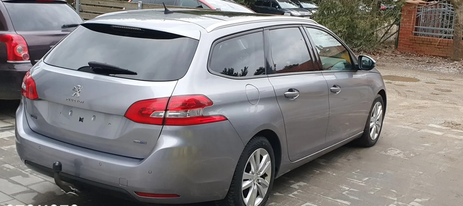 Peugeot 308 cena 36900 przebieg: 211000, rok produkcji 2016 z Ciechanów małe 106